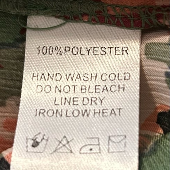 Ee:some Women’s Blouse Green Abstract V-Neck Tie Front Balloon Sleeve Sz Medium - Picture 12 of 13